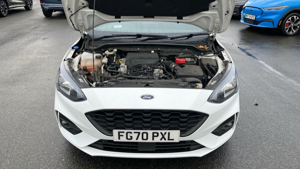 Ford Focus 1.0 EcoBoost Hybrid mHEV 125 ST-Line Edition 5dr Petrol Hatchback - Image 8