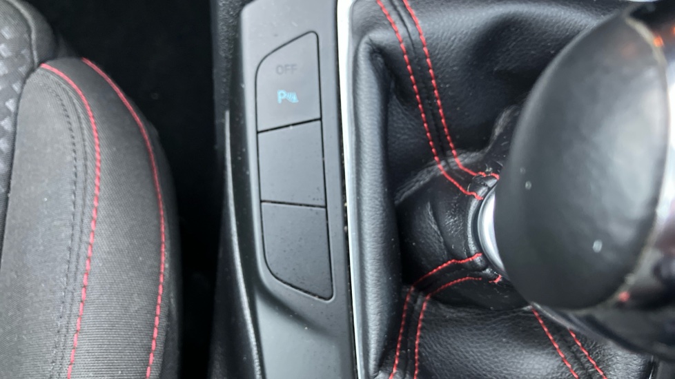 Ford Focus 1.0 EcoBoost Hybrid mHEV 125 ST-Line Edition 5dr Petrol Hatchback - Image 28