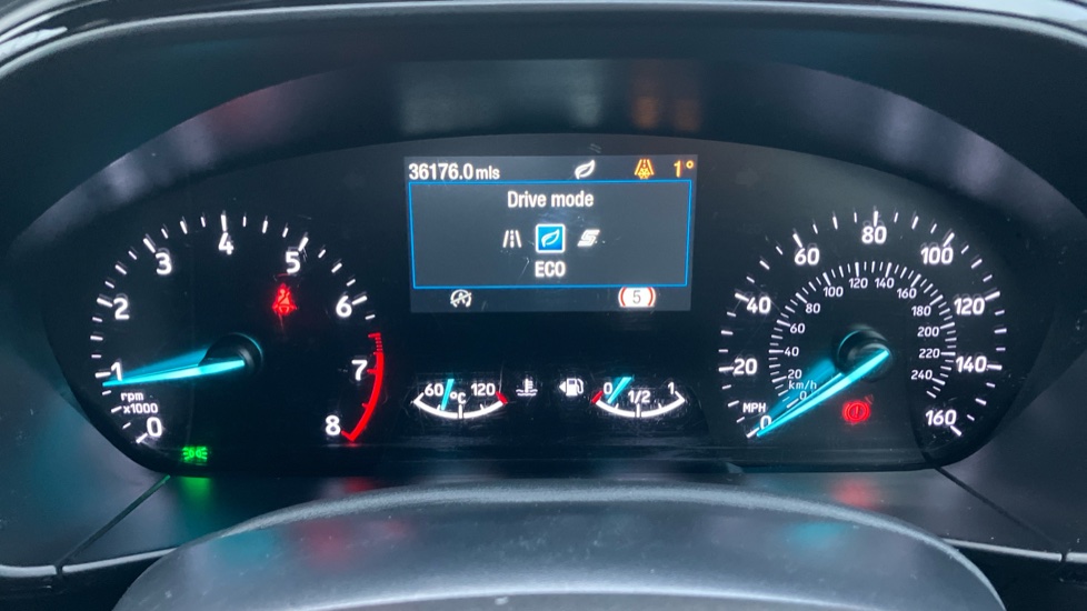 Ford Focus 1.0 EcoBoost Hybrid mHEV 125 ST-Line Edition 5dr Petrol Hatchback - Image 31
