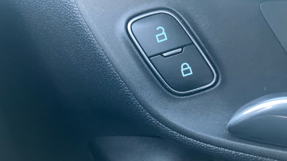 Ford Fiesta 1.0 EcoBoost Active 5dr Petrol Hatchback - Image 25