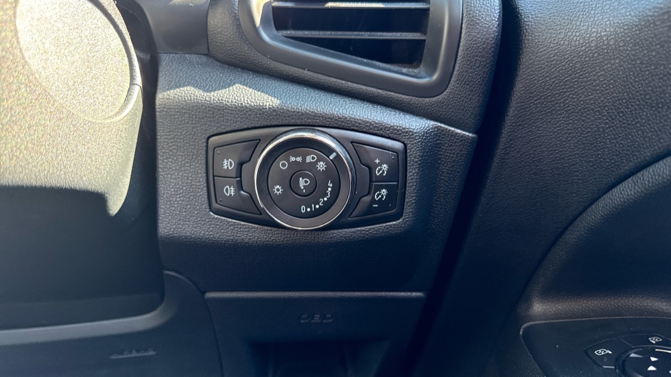 Ford EcoSport 1.0 EcoBoost 125 Titanium 5dr Petrol Hatchback - Image 29