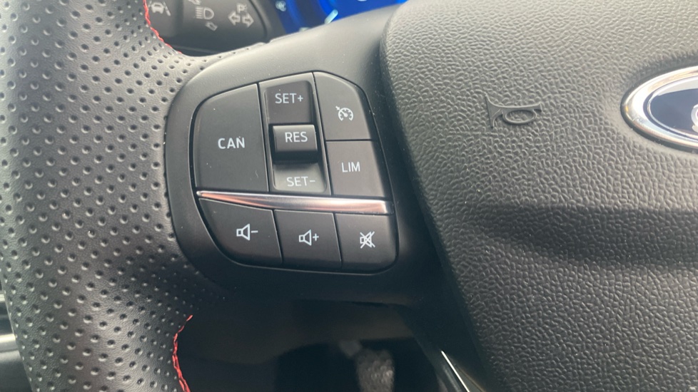 Ford Puma 1.0 EcoBoost Hybrid mHEV 155 ST-Line X 5dr Petrol Hatchback - Image 26