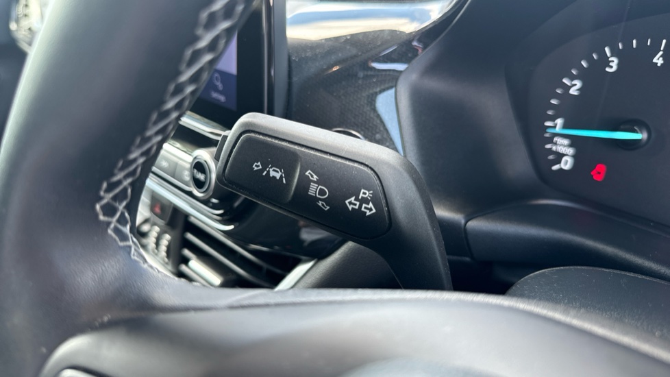 Ford Puma 1.0 EcoBoost Hybrid mHEV Titanium 5dr Petrol Hatchback - Image 26