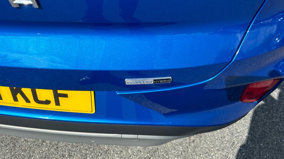 Ford Puma 1.0 EcoBoost Hybrid mHEV Titanium 5dr Petrol Hatchback - Image 38