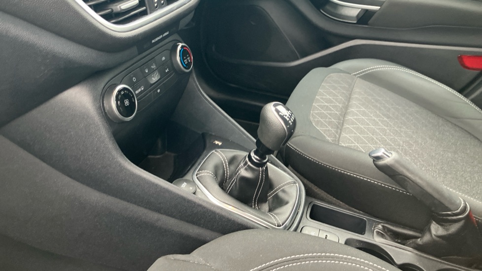 Ford Fiesta 1.0 EcoBoost 100 Active Edition 5dr Petrol Hatchback - Image 13