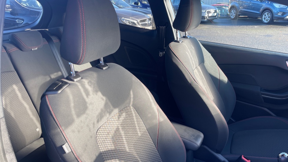 Ford Fiesta 1.0 EcoBoost 95 ST-Line Edition 3dr Petrol Hatchback - Image 25