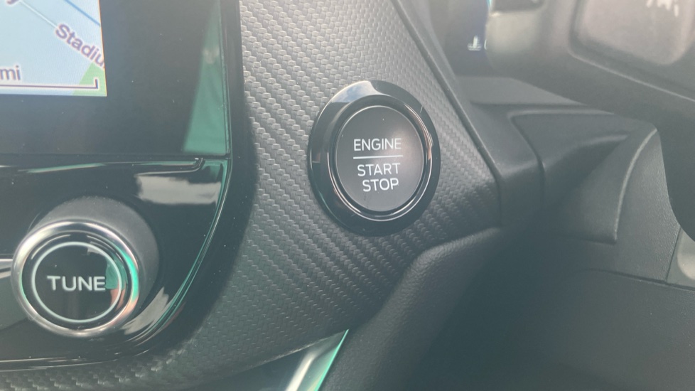 Ford Puma 1.0 EcoBoost Hybrid mHEV ST-Line X 5dr Petrol Hatchback - Image 29