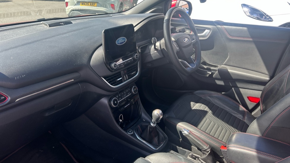 Ford Puma 1.0 EcoBoost Hybrid mHEV 155 ST-Line X 1st Ed+ 5dr Petrol Hatchback - Image 9