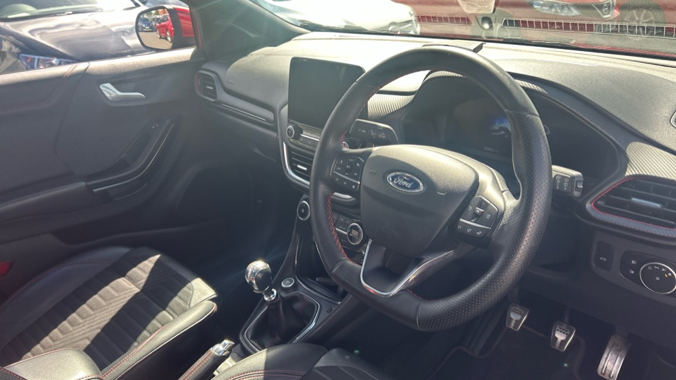 Ford Puma 1.0 EcoBoost Hybrid mHEV 155 ST-Line X 1st Ed+ 5dr Petrol Hatchback - Image 11