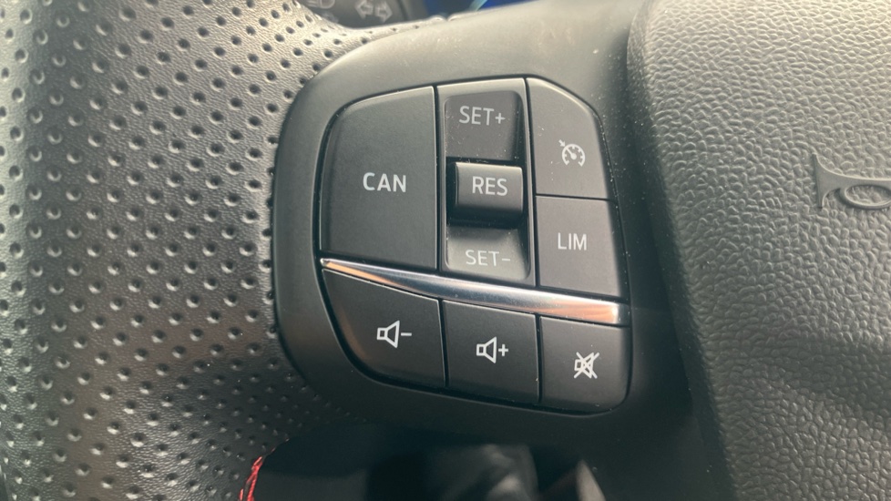 Ford Puma 1.0 EcoBoost Hybrid mHEV ST-Line 5dr Petrol Hatchback - Image 21