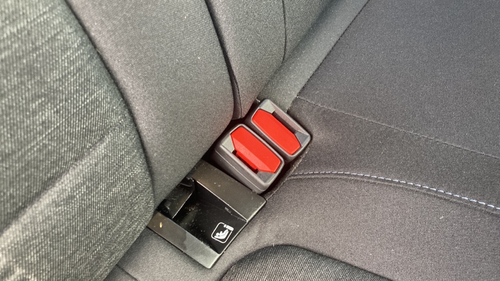 Ford Focus 1.0 EcoBoost 125 Active 5dr Petrol Hatchback - Image 17