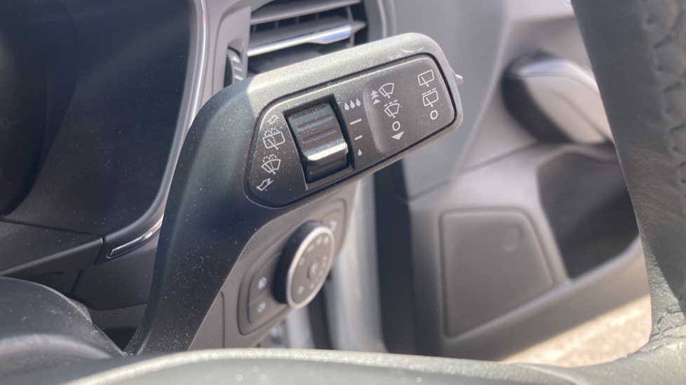 Ford Focus 1.0 EcoBoost 125 Active 5dr Petrol Hatchback - Image 29