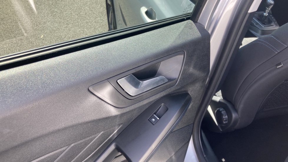 Ford Focus 1.0 EcoBoost 125 Active 5dr Petrol Hatchback - Image 41