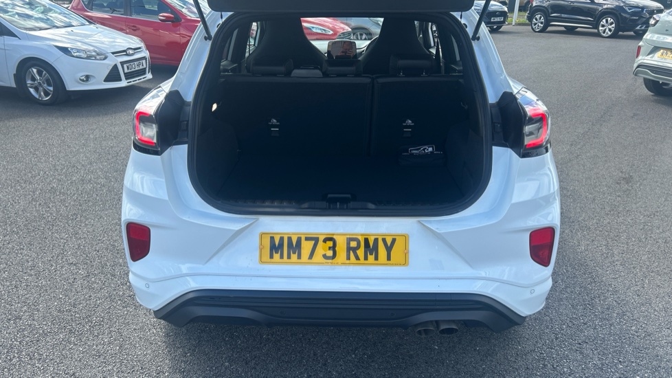 Ford Puma ST 1.0 EcoBoost Hybrid mHEV ST 5dr DCT Petrol Hatchback - Image 4