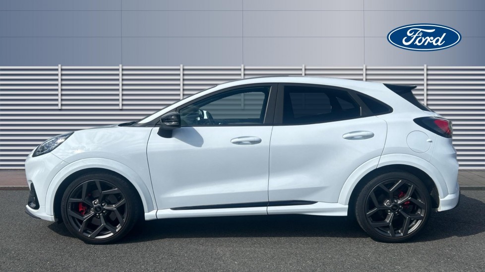 Ford Puma ST 1.0 EcoBoost Hybrid mHEV ST 5dr DCT Petrol Hatchback - Image 5