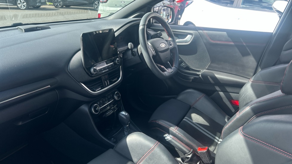 Ford Puma ST 1.0 EcoBoost Hybrid mHEV ST 5dr DCT Petrol Hatchback - Image 9