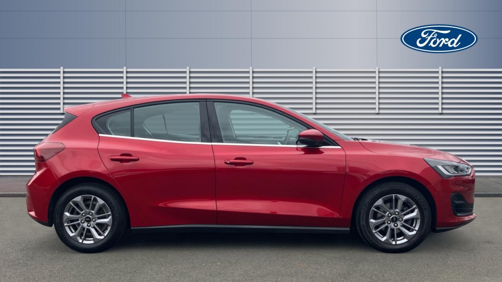 Ford Focus 1.0 EcoBoost Hybrid mHEV 155 Titanium 5dr Petrol Hatchback - Image 5