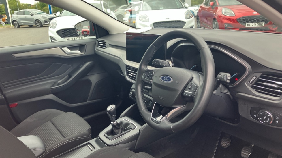 Ford Focus 1.0 EcoBoost Hybrid mHEV 155 Titanium 5dr Petrol Hatchback - Image 11