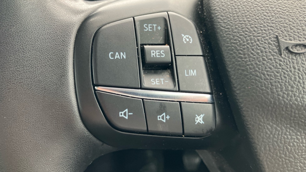 Ford Focus 1.0 EcoBoost Hybrid mHEV 155 Titanium 5dr Petrol Hatchback - Image 21