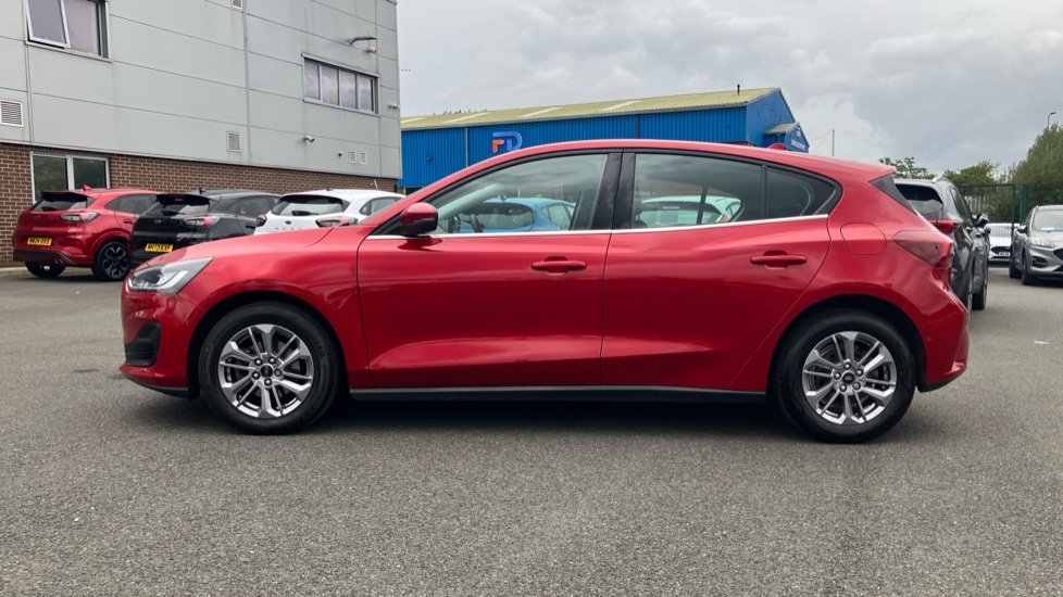 Ford Focus 1.0 EcoBoost Hybrid mHEV 155 Titanium 5dr Petrol Hatchback - Image 33