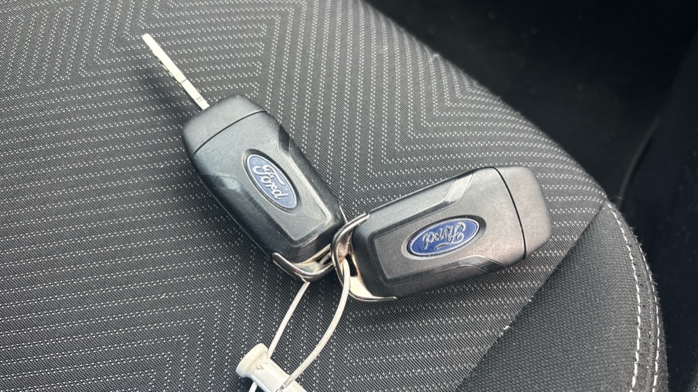 Ford Fiesta 1.0 EcoBoost Trend 5dr Petrol Hatchback - Image 19