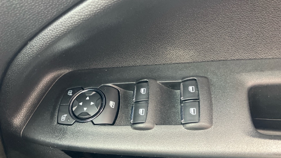 Ford EcoSport 1.0 EcoBoost 125 ST-Line 5dr Petrol Hatchback - Image 28