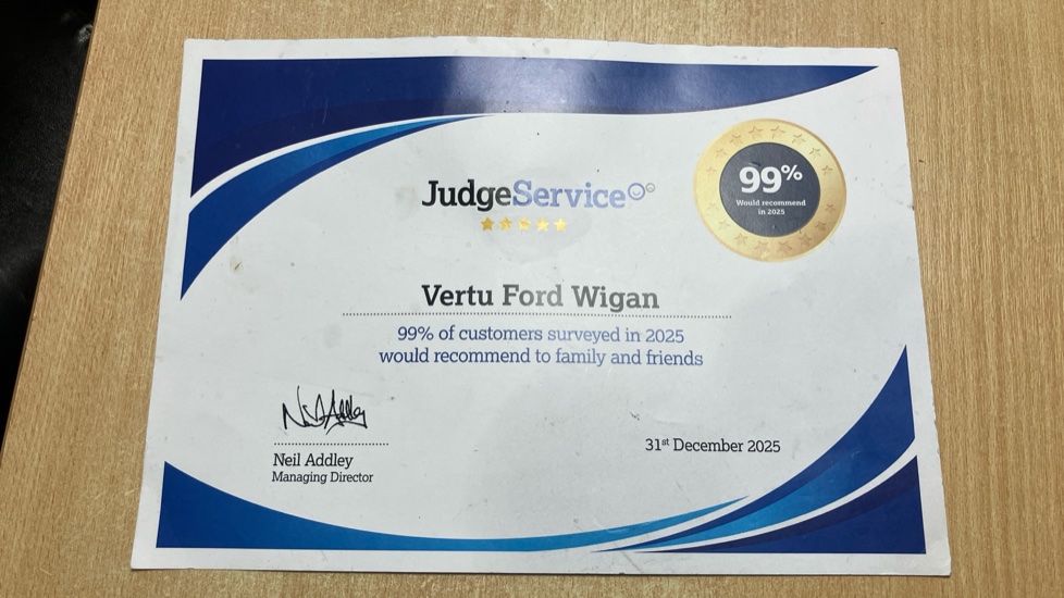 Ford Puma 1.0 EcoBoost Hybrid mHEV ST-Line X 5dr Petrol Hatchback - Image 35