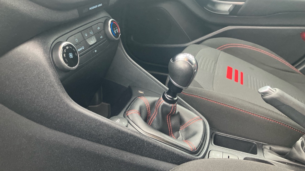 Ford Fiesta 1.0 EcoBoost ST-Line 5dr Petrol Hatchback - Image 13