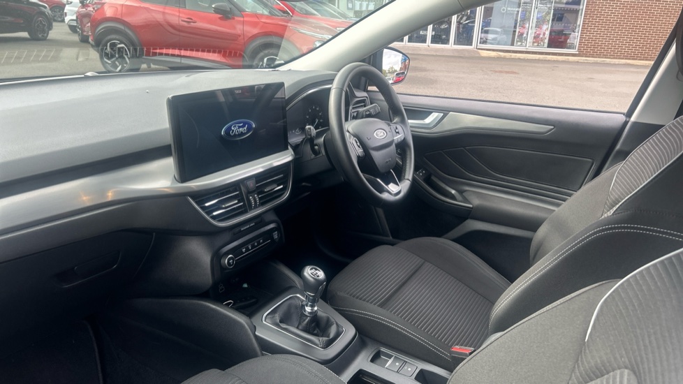 Ford Focus 1.0 EcoBoost Titanium 5dr Petrol Hatchback - Image 9