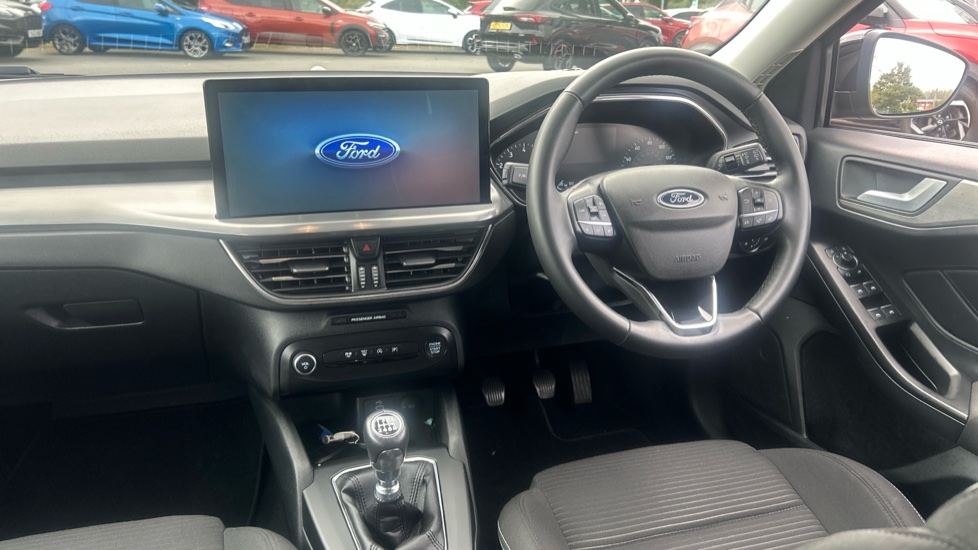 Ford Focus 1.0 EcoBoost Titanium 5dr Petrol Hatchback - Image 10