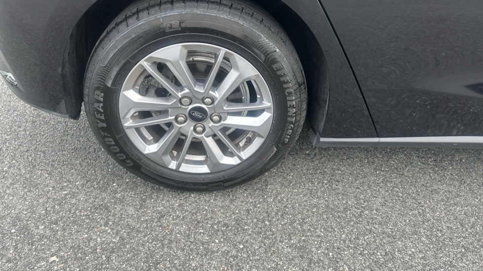 Ford Focus 1.0 EcoBoost Titanium 5dr Petrol Hatchback - Image 34