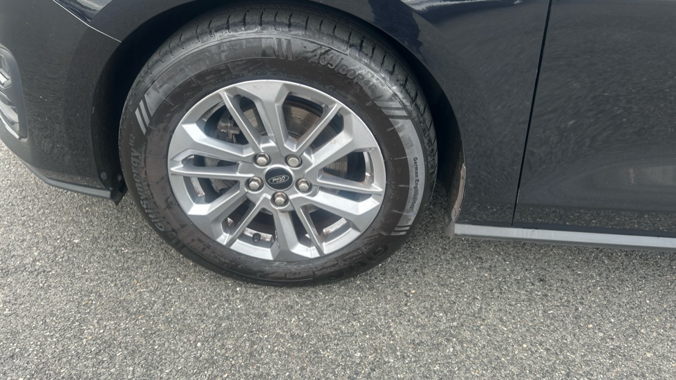 Ford Focus 1.0 EcoBoost Titanium 5dr Petrol Hatchback - Image 36