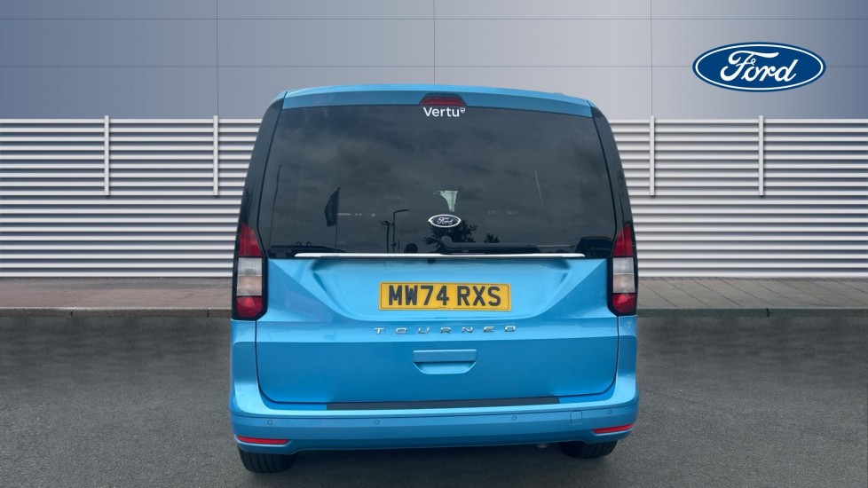 Ford Tourneo Connect 2.0 EcoBlue Titanium 5dr Auto Diesel Estate - Image 6