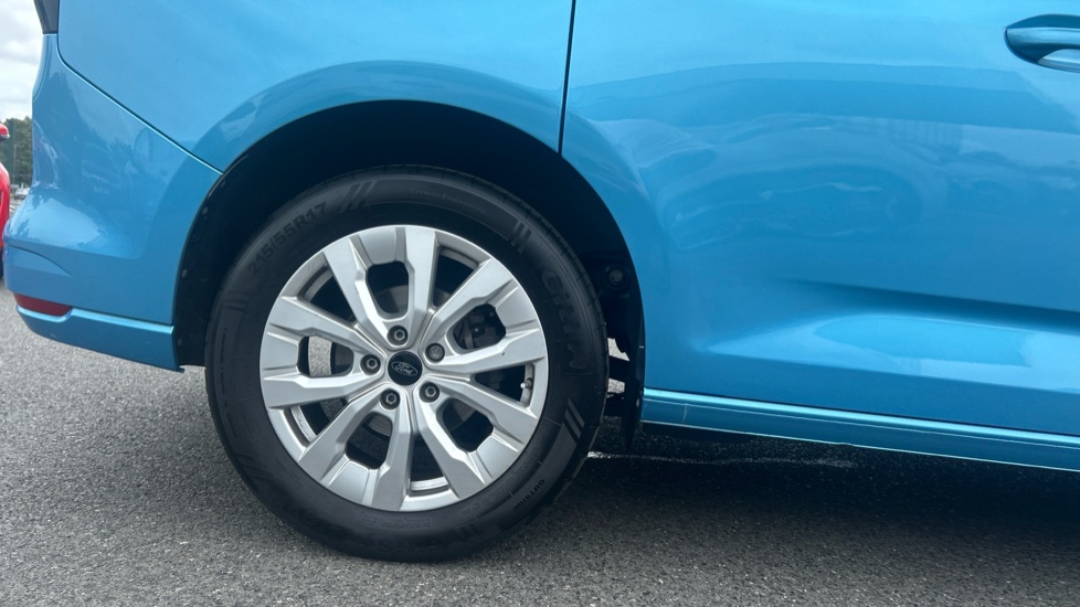 Ford Tourneo Connect 2.0 EcoBlue Titanium 5dr Auto Diesel Estate - Image 7