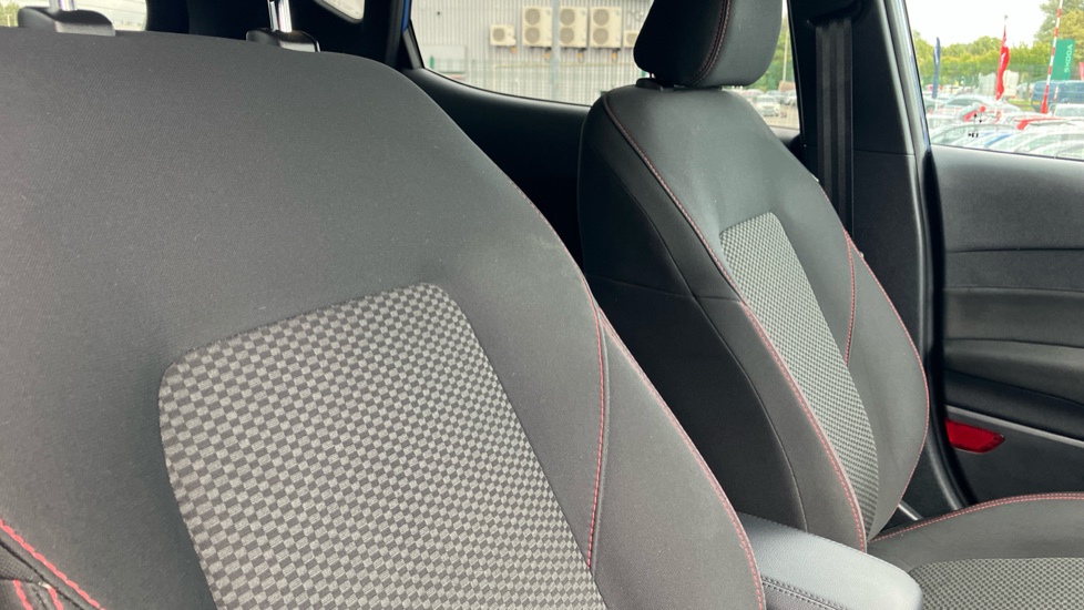 Ford Fiesta 1.0 EcoBoost Hybrid mHEV 125 ST-Line Edition 5dr Petrol Hatchback - Image 30