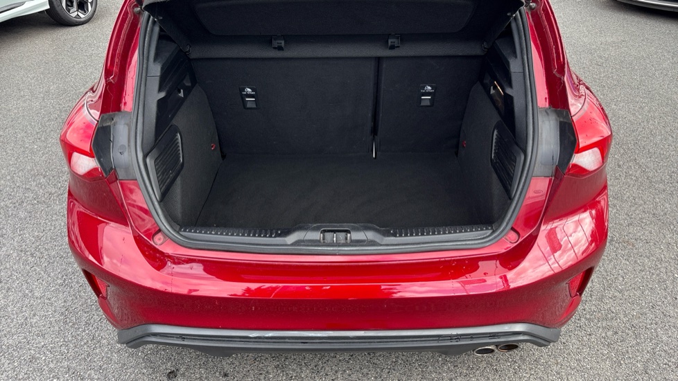 Ford Focus 1.0 EcoBoost 125 ST-Line 5dr Petrol Hatchback - Image 4