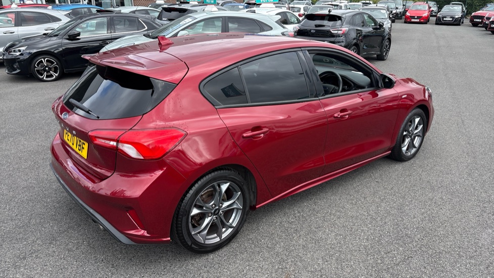 Ford Focus 1.0 EcoBoost 125 ST-Line 5dr Petrol Hatchback - Image 26