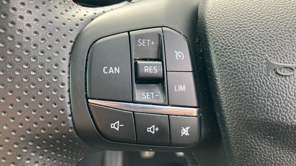 Ford Puma 1.0 EcoBoost Hybrid mHEV ST-Line X 5dr Petrol Hatchback - Image 21