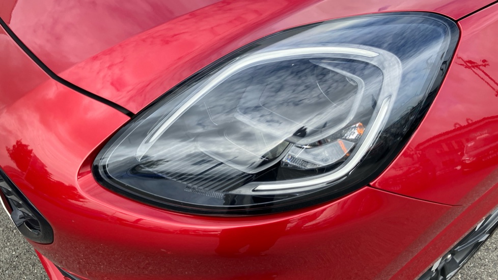 Ford Puma 1.0 EcoBoost Hybrid mHEV ST-Line X 5dr Petrol Hatchback - Image 38