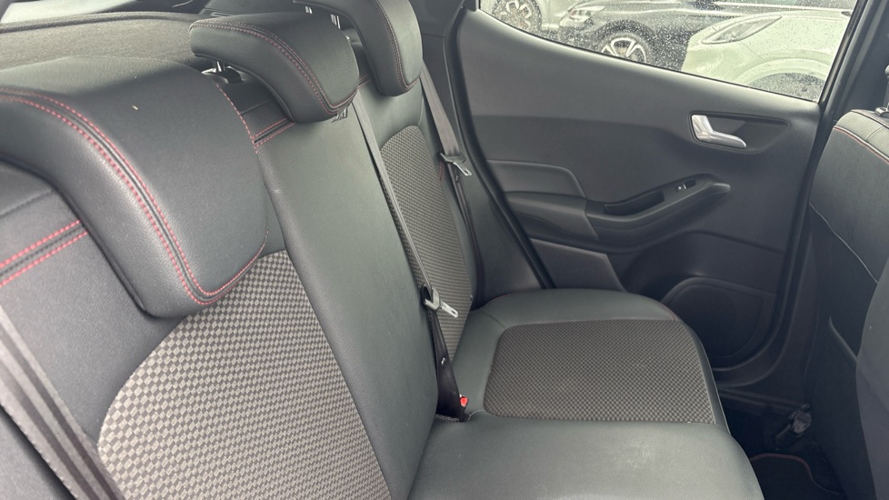 Ford Fiesta 1.0 EcoBoost Hybrid mHEV 125 ST-Line X Edition 5dr Petrol Hatchback - Image 15