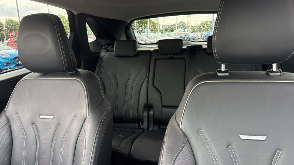 Ford Kuga 2.5 FHEV Vignale 5dr CVT Hybrid Estate - Image 15