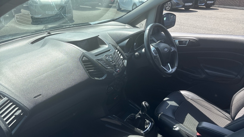 Ford EcoSport 1.5 TDCi 95 Titanium 5dr [17in] Diesel Hatchback - Image 11