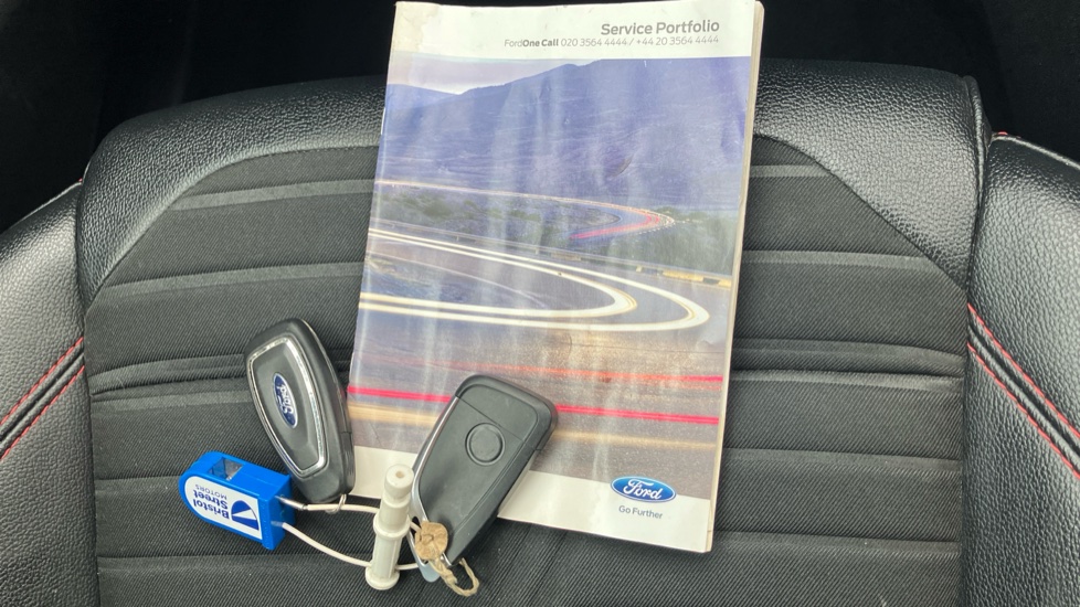 Ford Puma 1.0 EcoBoost Hybrid mHEV 155 ST-Line X 5dr Petrol Hatchback - Image 19