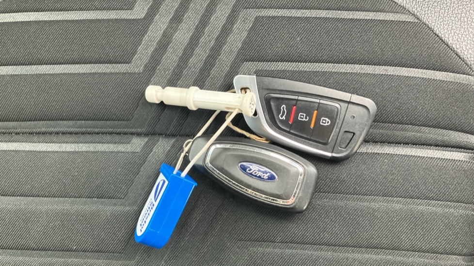 Ford Puma 1.0 EcoBoost Hybrid mHEV 155 ST-Line X 5dr Petrol Hatchback - Image 20