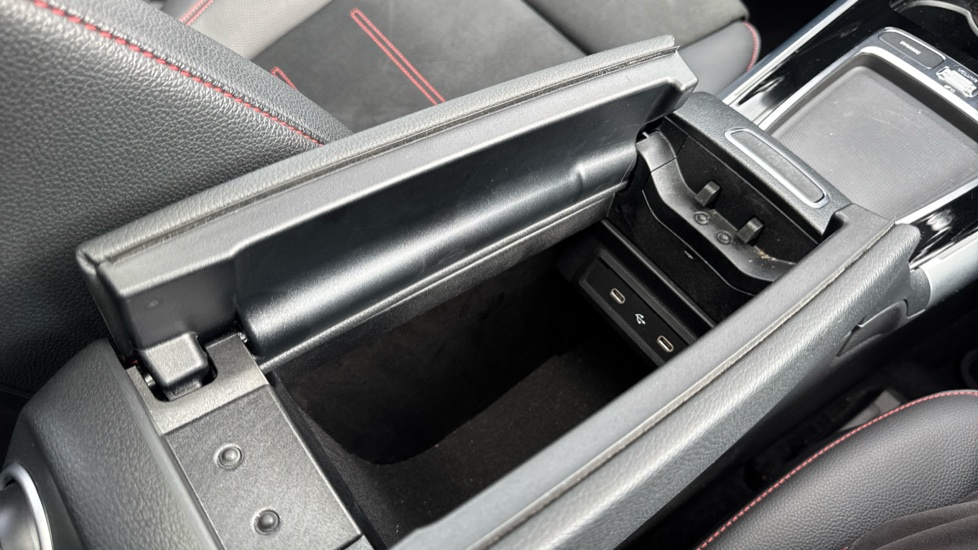 Mercedes-Benz Eqa 250+ 140kW AMG Line Prem Plus 70.5kWh 5dr Auto Electric Hatchback - Image 30