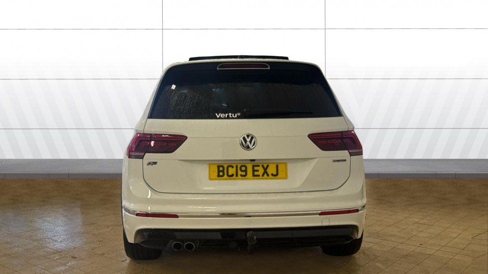 Volkswagen Tiguan 2.0 TDi 150 4Motion R-Line 5dr DSG Diesel Estate - Image 6