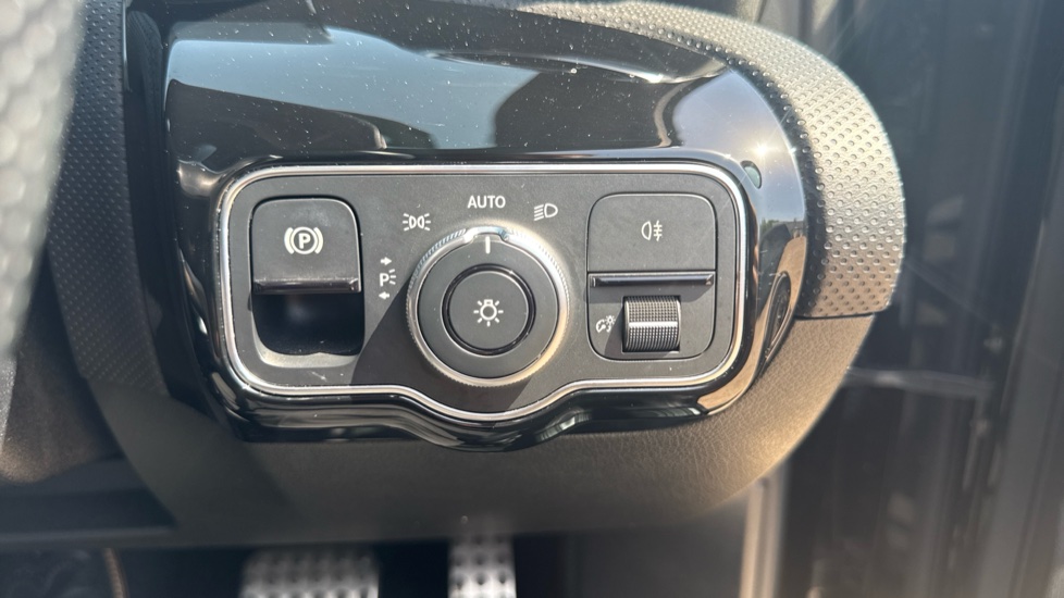 Mercedes-Benz A-Class A200d AMG Line 5dr Auto Diesel Hatchback - Image 22