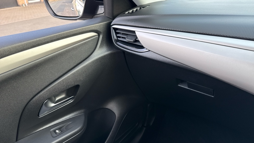 Vauxhall Corsa 1.2 SE Edition 5dr Petrol Hatchback - Image 23
