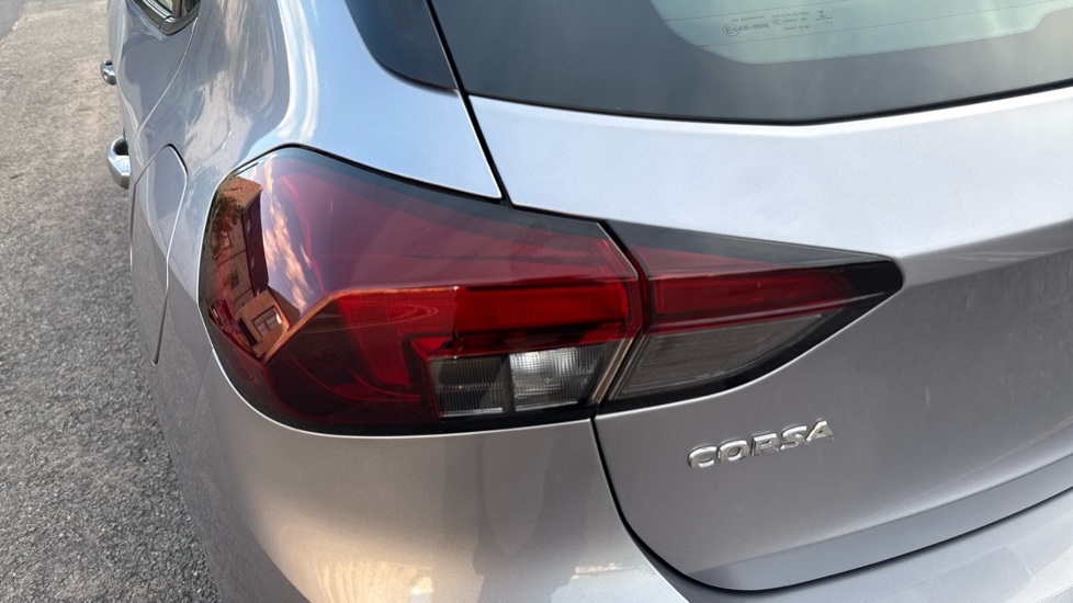 Vauxhall Corsa 1.2 SE Edition 5dr Petrol Hatchback - Image 37