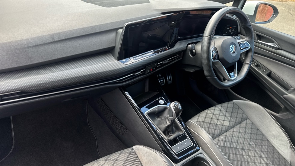 Volkswagen Golf 1.5 TSI 150 R-Line 5dr Petrol Hatchback - Image 9